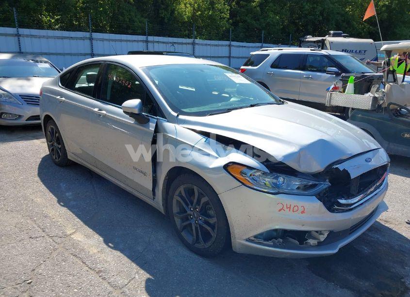2018 Ford Fusion HYBRID SE (VIN 3FA6P0LU2JR102895) main photo