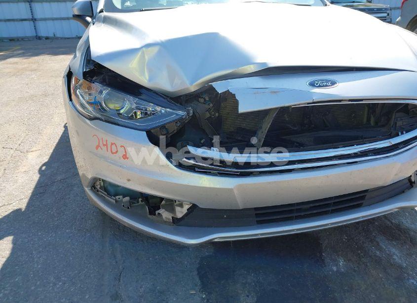 Photo 6 of 2018 Ford Fusion HYBRID SE (VIN 3FA6P0LU2JR102895)