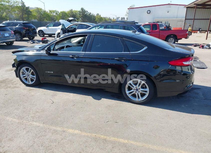 Photo 15 of 2018 Ford Fusion HYBRID SE (VIN 3FA6P0LU2JR119308)