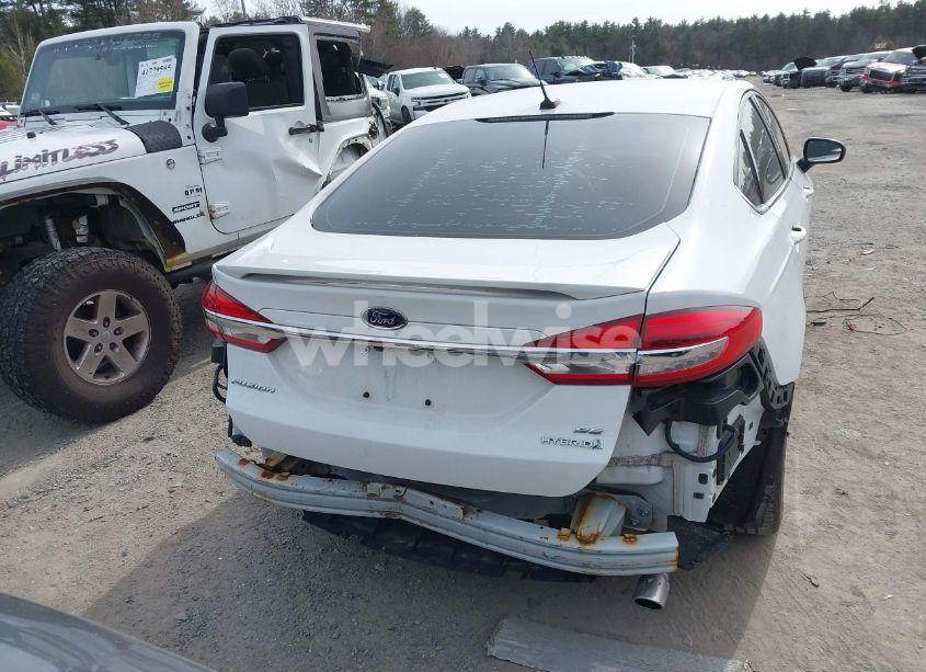 Photo 16 of 2018 Ford Fusion HYBRID SE (VIN 3FA6P0LU2JR131569)