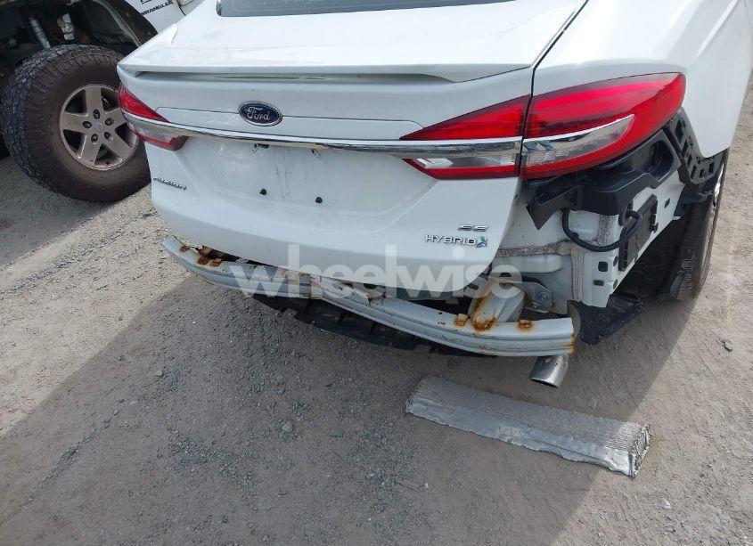 Photo 6 of 2018 Ford Fusion HYBRID SE (VIN 3FA6P0LU2JR131569)