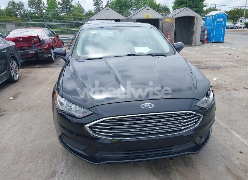 Photo 12 of 2018 Ford Fusion HYBRID SE (VIN 3FA6P0LU2JR131863)