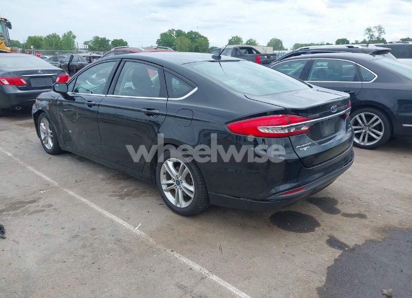 Photo 3 of 2018 Ford Fusion HYBRID SE (VIN 3FA6P0LU2JR131863)