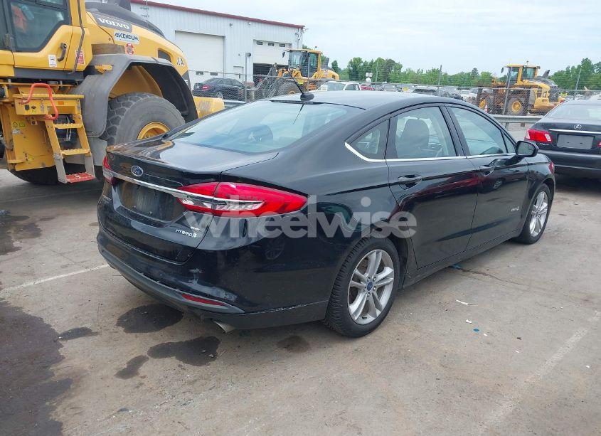Photo 4 of 2018 Ford Fusion HYBRID SE (VIN 3FA6P0LU2JR131863)