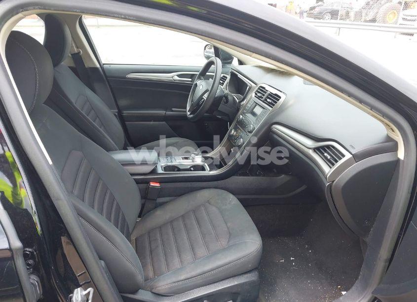 Photo 5 of 2018 Ford Fusion HYBRID SE (VIN 3FA6P0LU2JR131863)