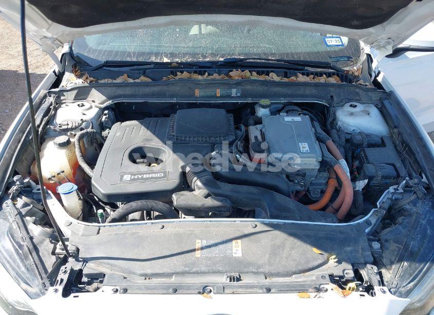Photo 10 of 2018 Ford Fusion HYBRID SE (VIN 3FA6P0LU2JR155483)