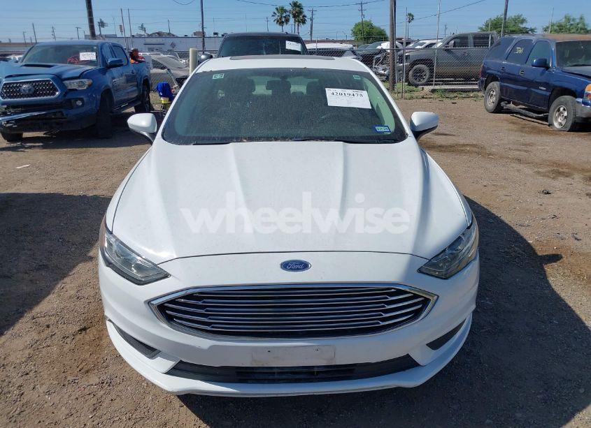 Photo 6 of 2018 Ford Fusion HYBRID SE (VIN 3FA6P0LU2JR155483)