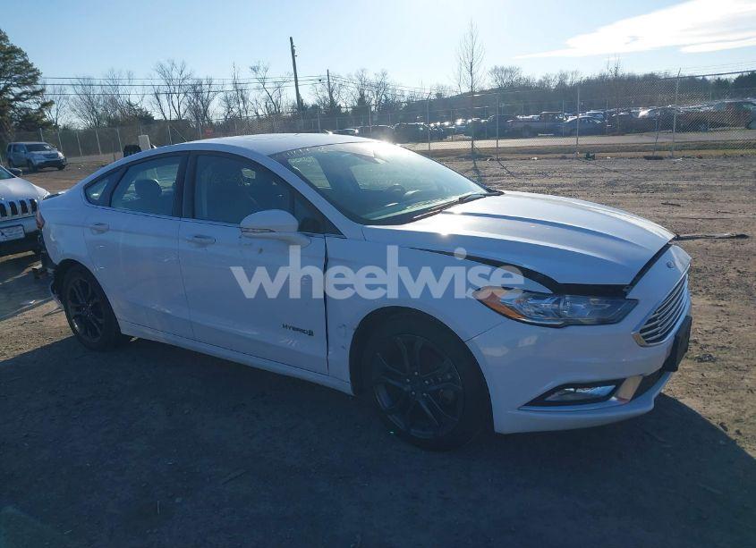 2018 Ford Fusion HYBRID SE (VIN 3FA6P0LU2JR156004) main photo