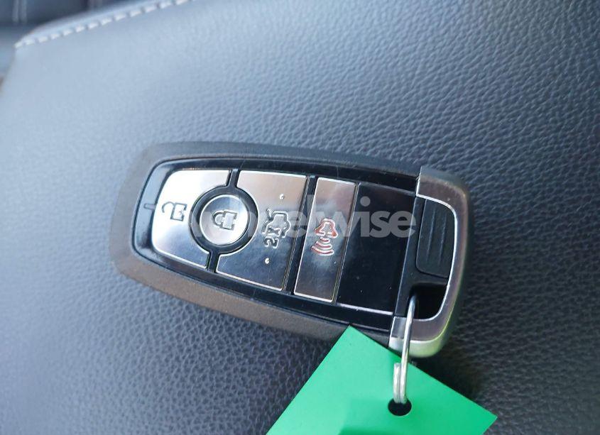 Photo 11 of 2018 Ford Fusion HYBRID SE (VIN 3FA6P0LU2JR156004)