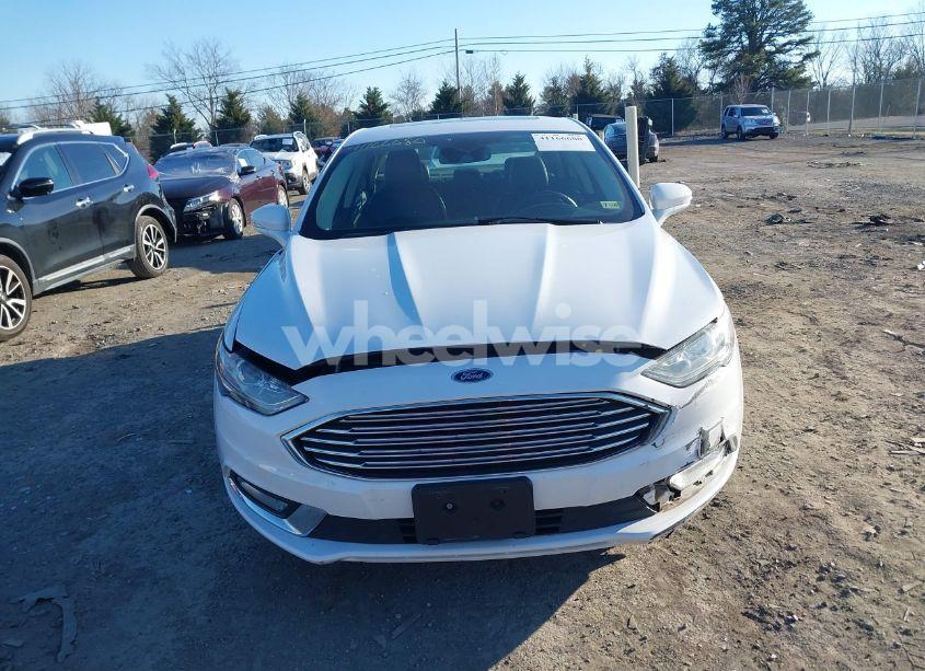 Photo 12 of 2018 Ford Fusion HYBRID SE (VIN 3FA6P0LU2JR156004)