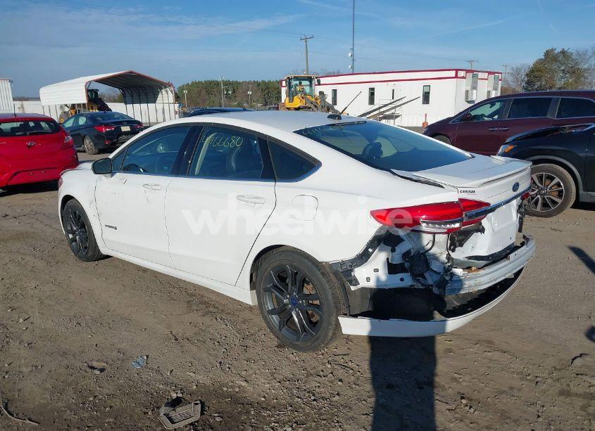 Photo 3 of 2018 Ford Fusion HYBRID SE (VIN 3FA6P0LU2JR156004)