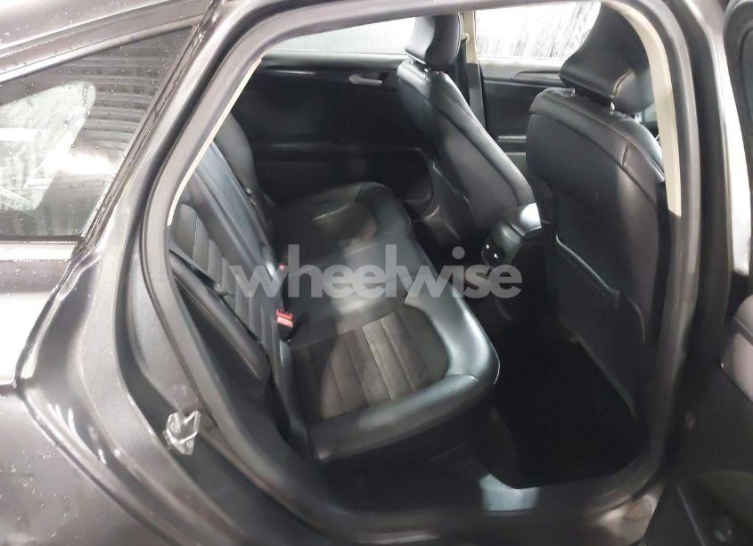 Photo 8 of 2018 Ford Fusion HYBRID SE (VIN 3FA6P0LU2JR206349)