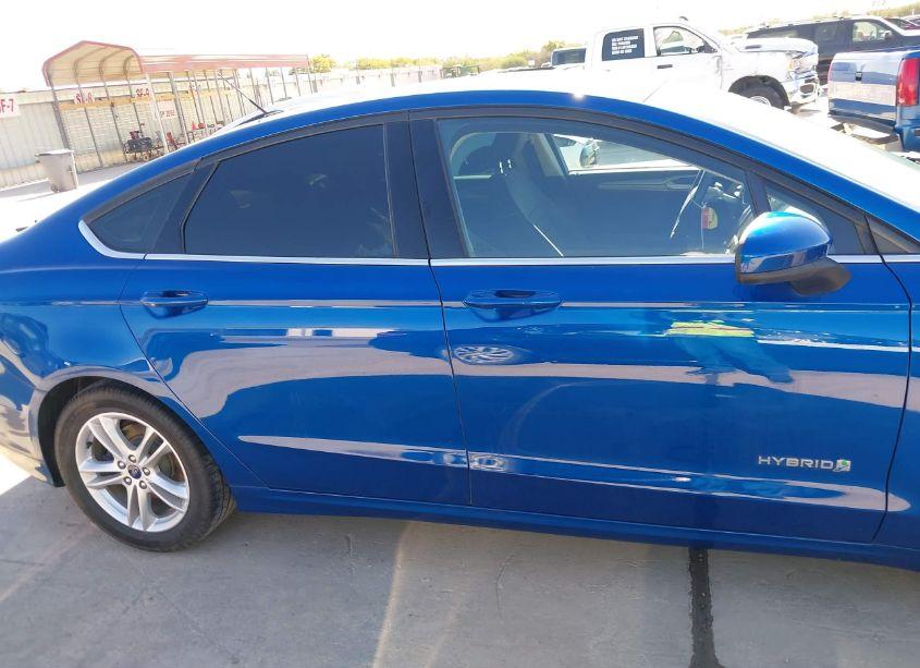 Photo 14 of 2018 Ford Fusion HYBRID SE (VIN 3FA6P0LU2JR245197)