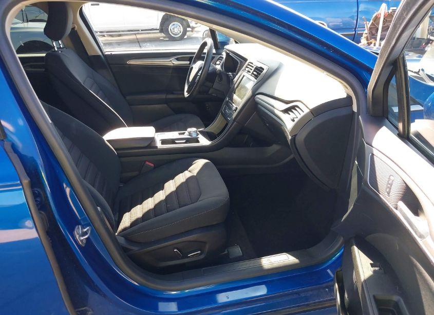 Photo 5 of 2018 Ford Fusion HYBRID SE (VIN 3FA6P0LU2JR245197)