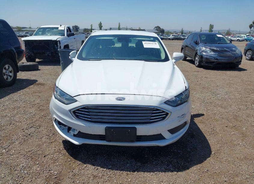 Photo 12 of 2018 Ford Fusion HYBRID SE (VIN 3FA6P0LU2JR261268)