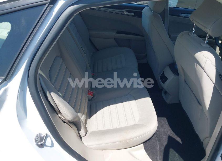 Photo 8 of 2018 Ford Fusion HYBRID SE (VIN 3FA6P0LU2JR261268)