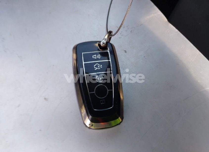 Photo 11 of 2018 Ford Fusion HYBRID SE (VIN 3FA6P0LU2JR281231)