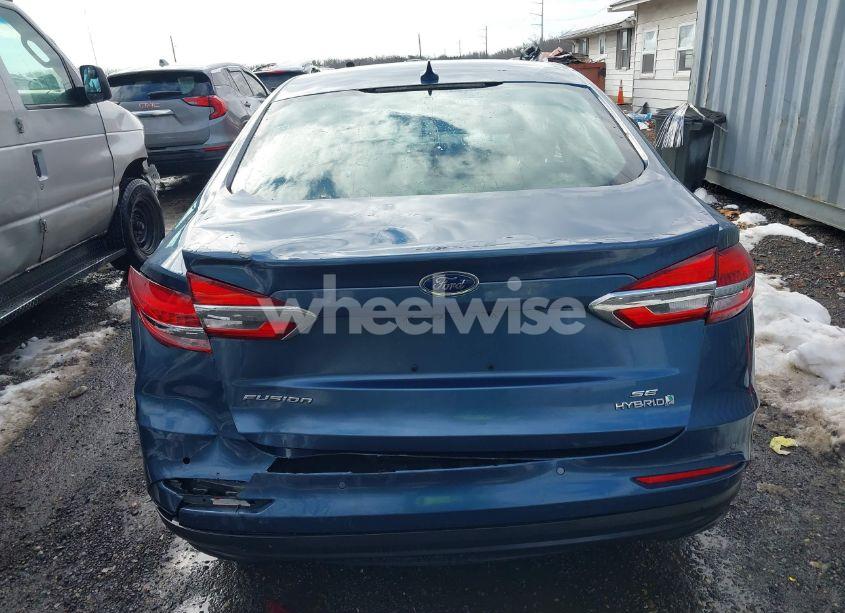 Photo 16 of 2019 Ford Fusion HYBRID SE (VIN 3FA6P0LU2KR194348)