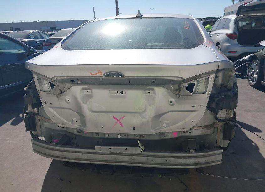 Photo 6 of 2019 Ford Fusion HYBRID SE (VIN 3FA6P0LU2KR201606)