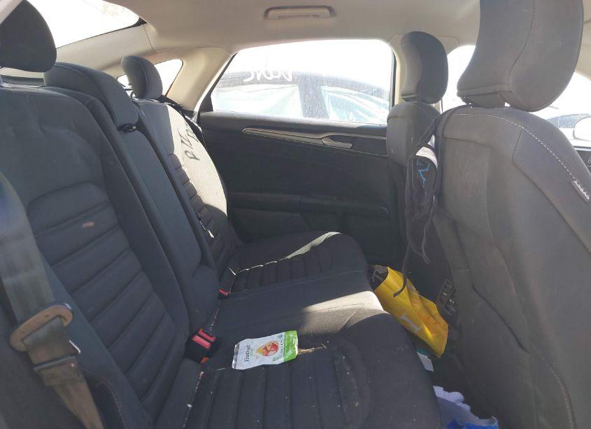 Photo 8 of 2019 Ford Fusion HYBRID SE (VIN 3FA6P0LU2KR201606)