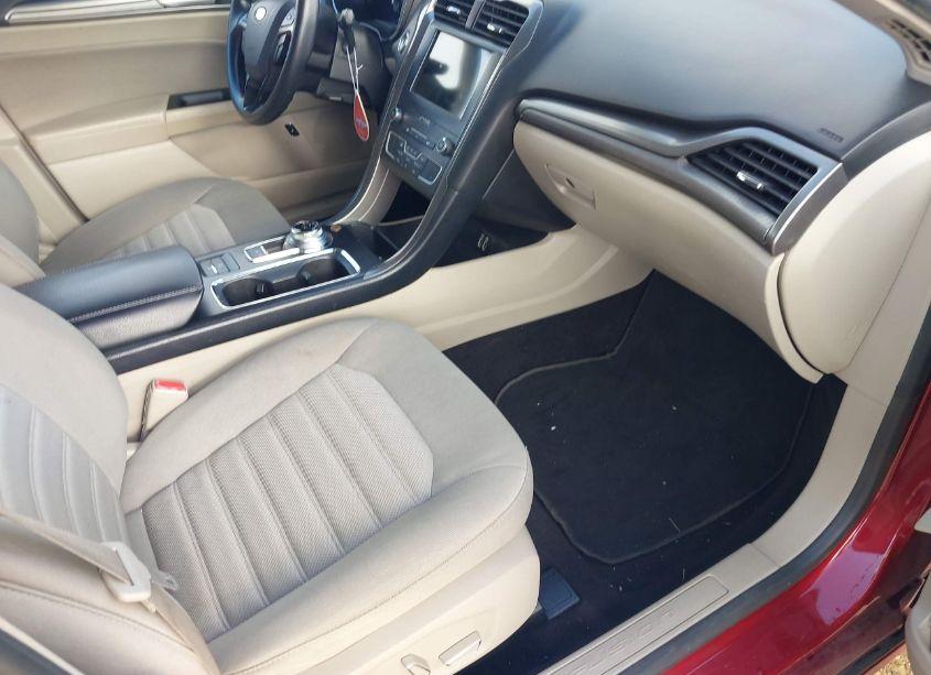 Photo 5 of 2019 Ford Fusion HYBRID SE (VIN 3FA6P0LU2KR206188)