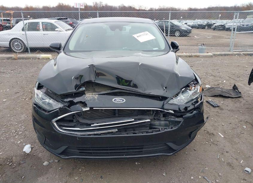 Photo 11 of 2019 Ford Fusion HYBRID SE (VIN 3FA6P0LU2KR214727)