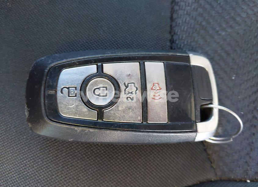 Photo 11 of 2019 Ford Fusion HYBRID SE (VIN 3FA6P0LU2KR222584)