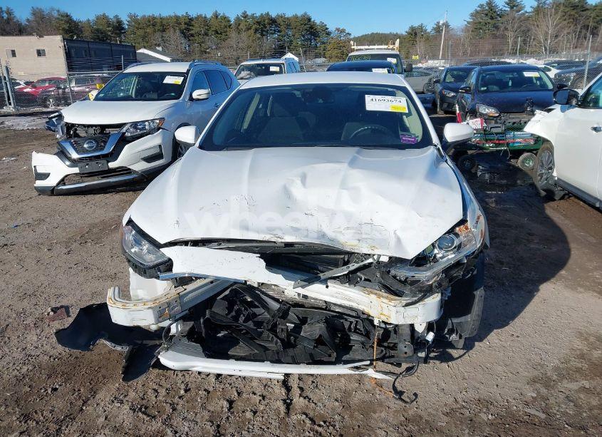 Photo 12 of 2019 Ford Fusion HYBRID SE (VIN 3FA6P0LU2KR222584)