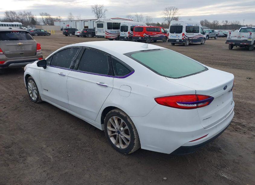 Photo 3 of 2019 Ford Fusion HYBRID SE (VIN 3FA6P0LU2KR223122)