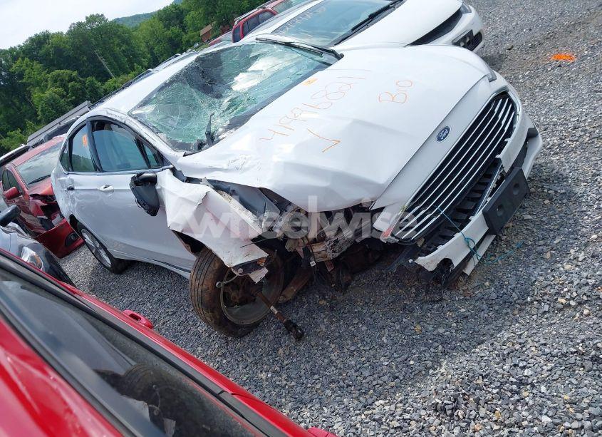 2020 Ford Fusion HYBRID SE (VIN 3FA6P0LU2LR219671) main photo