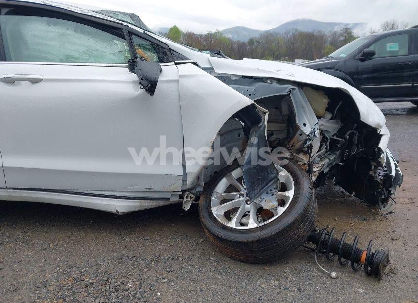 Photo 16 of 2020 Ford Fusion HYBRID SE (VIN 3FA6P0LU2LR219671)