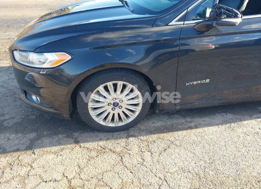 Photo 18 of 2013 Ford Fusion HYBRID SE (VIN 3FA6P0LU3DR232365)