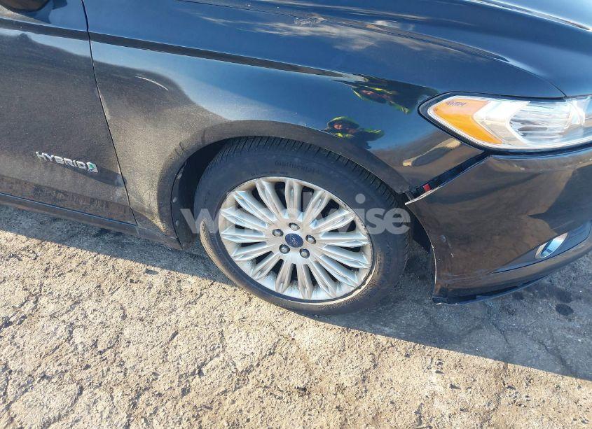 Photo 20 of 2013 Ford Fusion HYBRID SE (VIN 3FA6P0LU3DR232365)