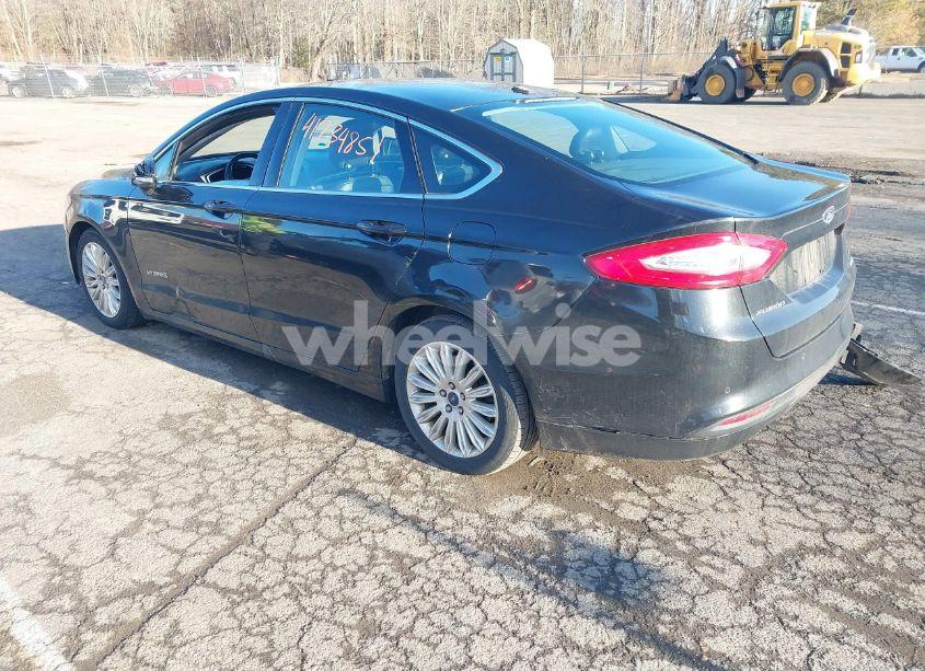 Photo 3 of 2013 Ford Fusion HYBRID SE (VIN 3FA6P0LU3DR232365)
