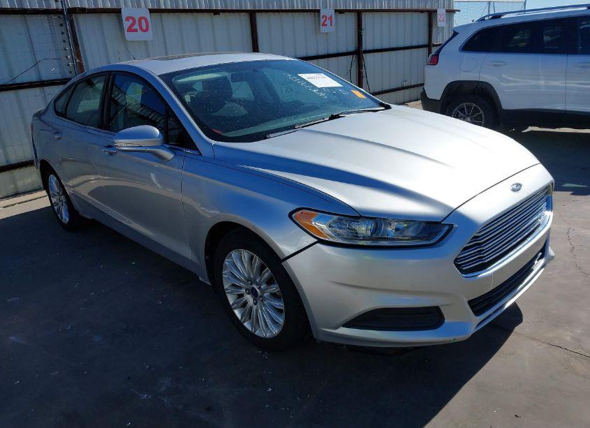 2013 Ford Fusion HYBRID SE (VIN 3FA6P0LU3DR240529) main photo
