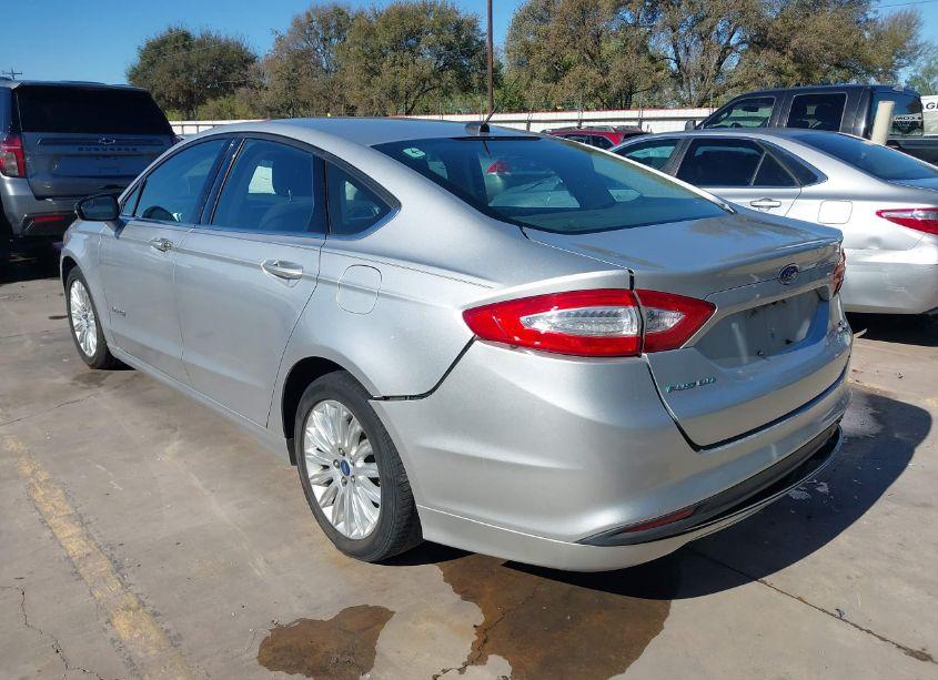Photo 3 of 2013 Ford Fusion HYBRID SE (VIN 3FA6P0LU3DR240529)