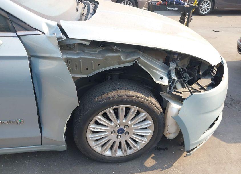 Photo 12 of 2013 Ford Fusion HYBRID SE (VIN 3FA6P0LU3DR254348)