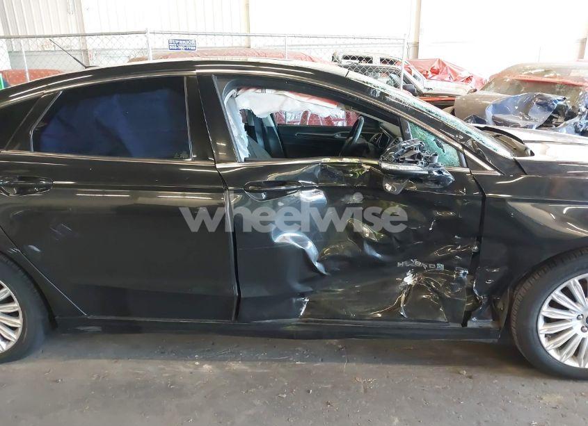 Photo 13 of 2013 Ford Fusion HYBRID SE (VIN 3FA6P0LU3DR257606)