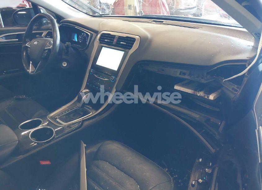 Photo 5 of 2013 Ford Fusion HYBRID SE (VIN 3FA6P0LU3DR257606)