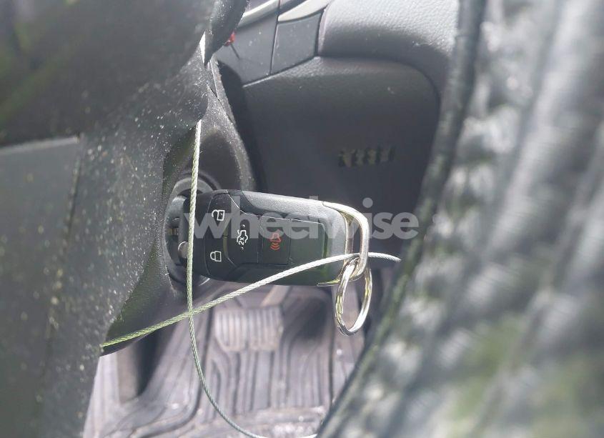 Photo 11 of 2013 Ford Fusion HYBRID SE (VIN 3FA6P0LU3DR367524)