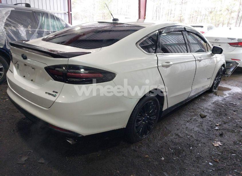 Photo 4 of 2013 Ford Fusion HYBRID SE (VIN 3FA6P0LU3DR376370)