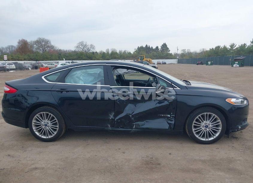 Photo 13 of 2014 Ford Fusion HYBRID SE (VIN 3FA6P0LU3ER264086)