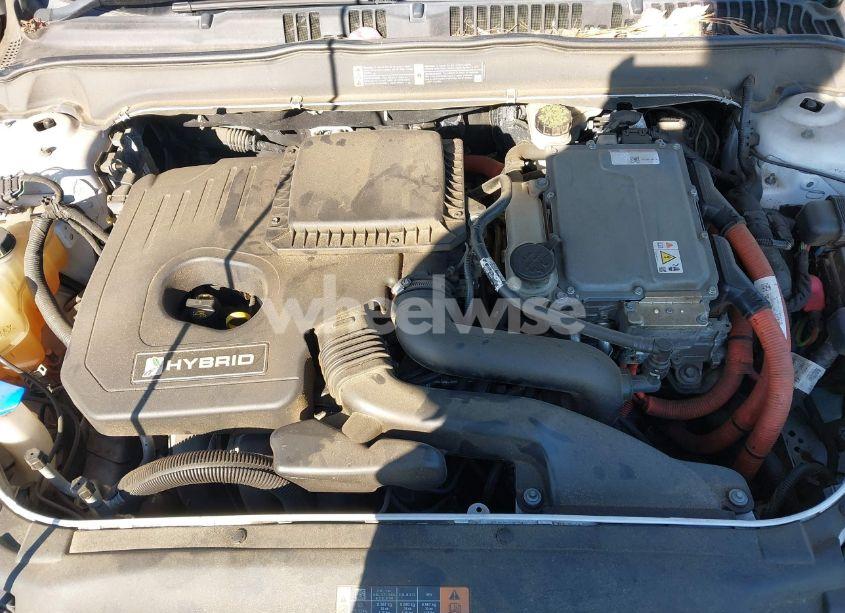 Photo 10 of 2014 Ford Fusion HYBRID SE (VIN 3FA6P0LU3ER351079)