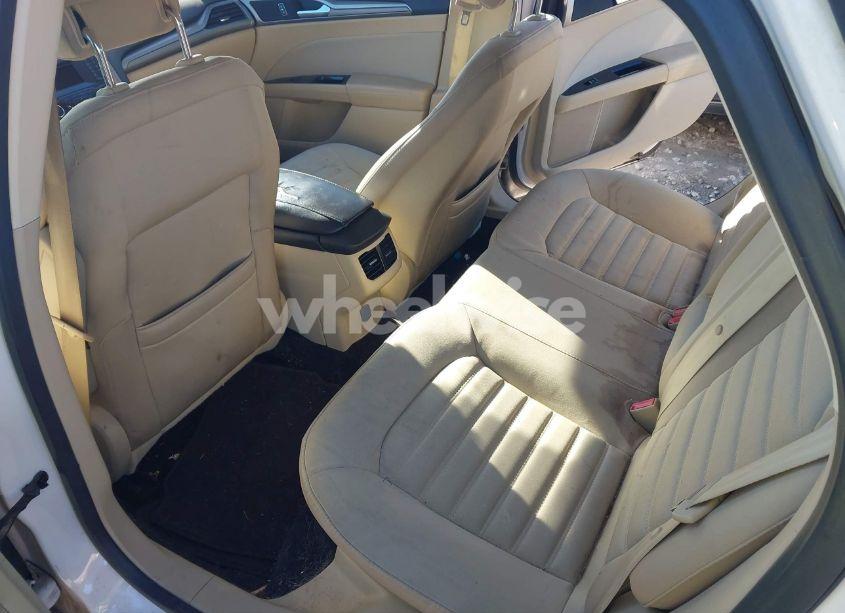 Photo 8 of 2014 Ford Fusion HYBRID SE (VIN 3FA6P0LU3ER351079)