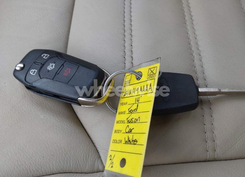 Photo 11 of 2014 Ford Fusion HYBRID SE (VIN 3FA6P0LU3ER373888)