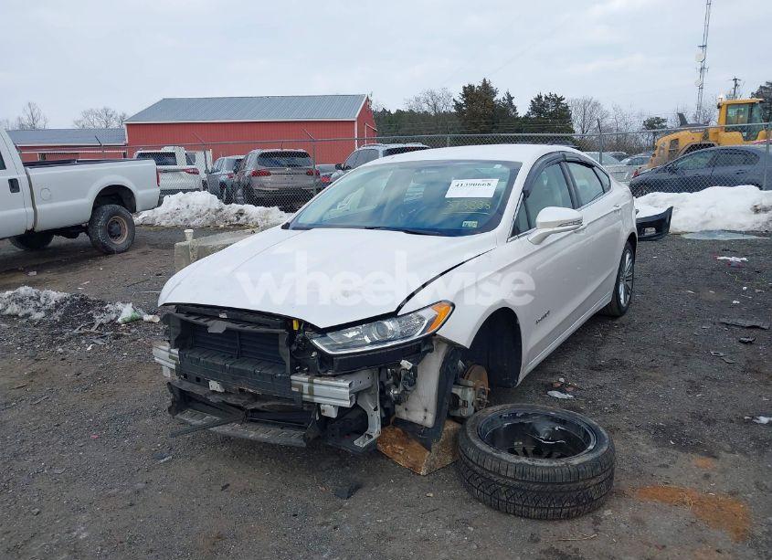 Photo 6 of 2014 Ford Fusion HYBRID SE (VIN 3FA6P0LU3ER373888)