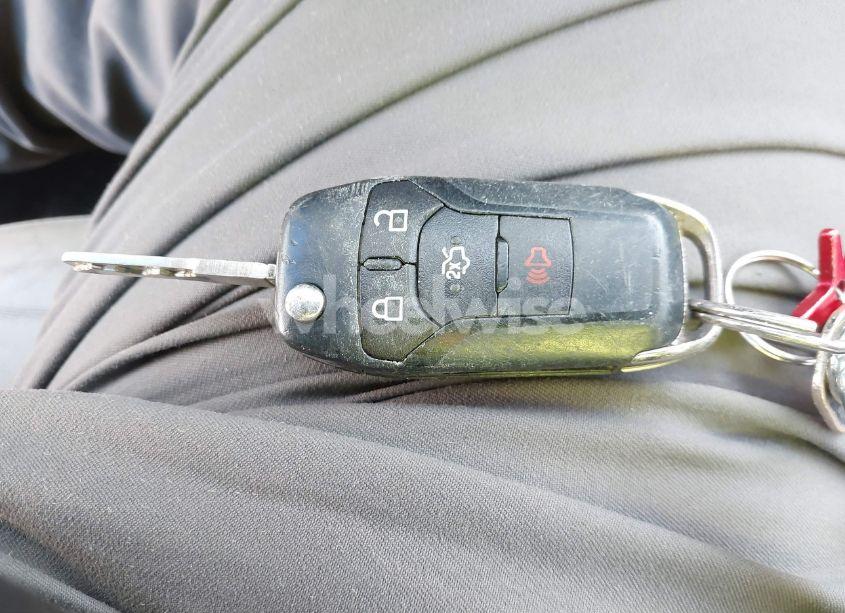 Photo 11 of 2015 Ford Fusion HYBRID SE (VIN 3FA6P0LU3FR255860)