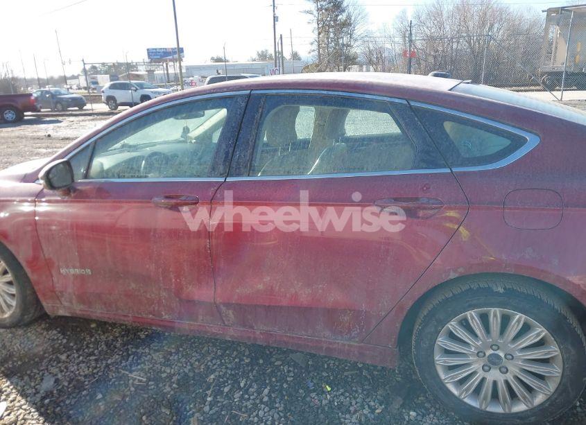 Photo 14 of 2015 Ford Fusion HYBRID SE (VIN 3FA6P0LU3FR255860)