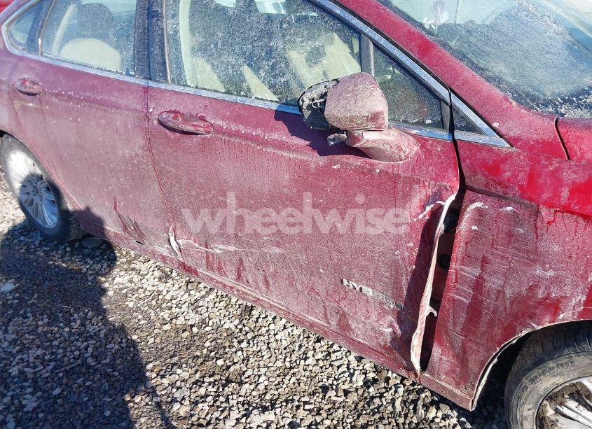 Photo 6 of 2015 Ford Fusion HYBRID SE (VIN 3FA6P0LU3FR255860)