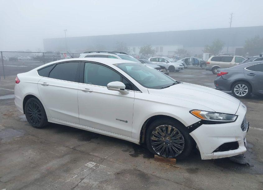 2016 Ford Fusion HYBRID SE (VIN 3FA6P0LU3GR173175) main photo